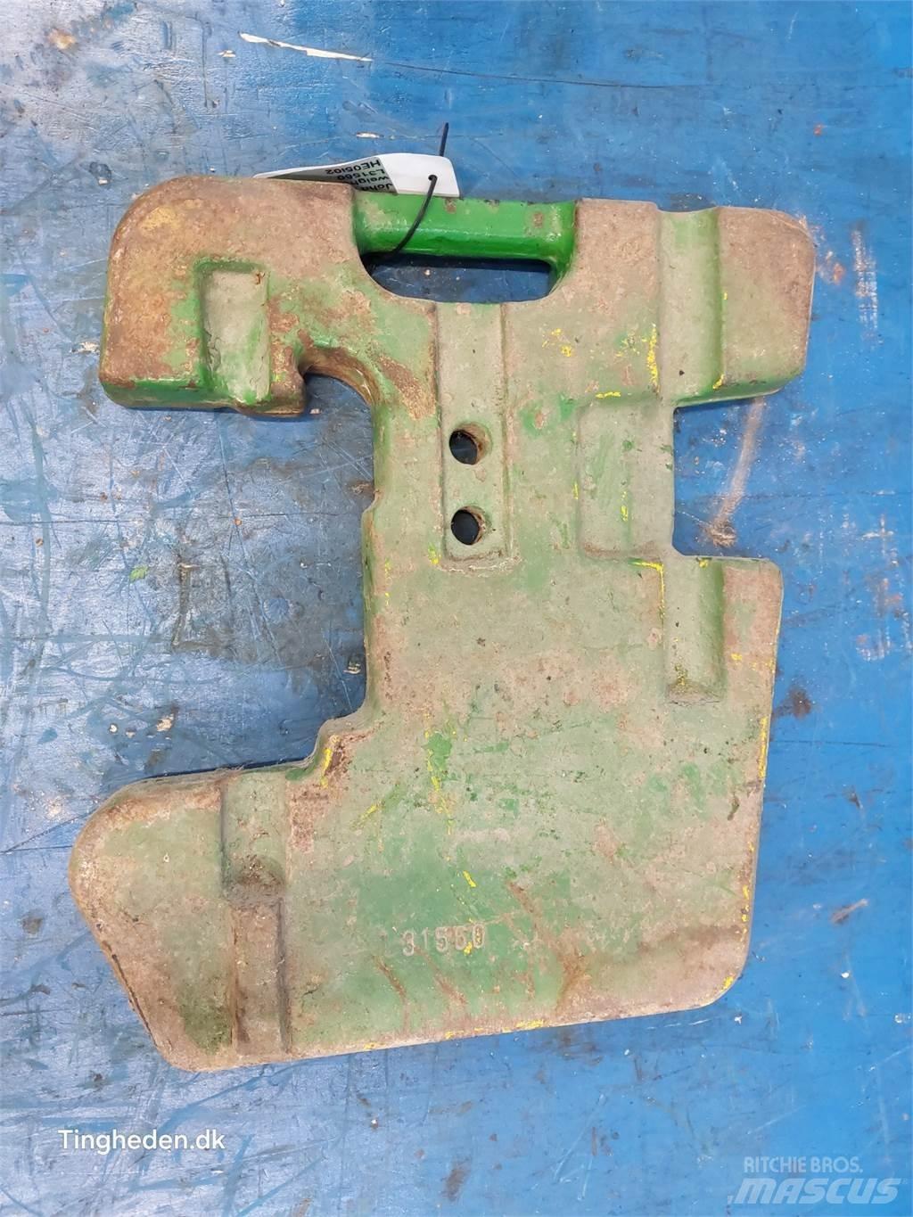 John Deere 1120 Esiraskused