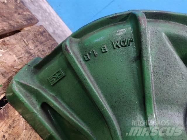 John Deere 1177 Lisavarustus ja komponendid