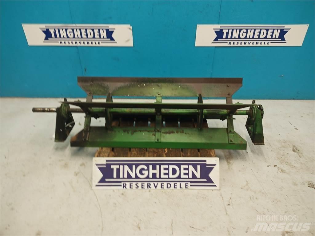 John Deere 1177 Liivapuisturid ja soolapuisturid