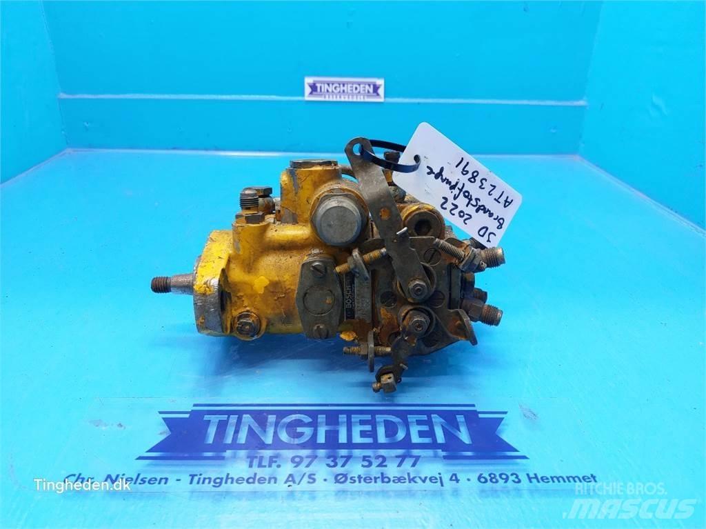 John Deere 2020 Mootorid