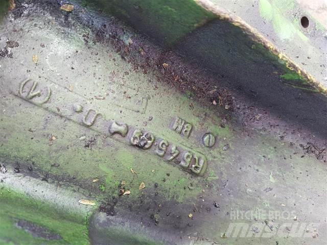 John Deere 2030 Mootorid