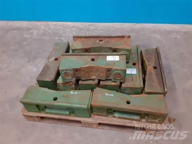John Deere 2040 Esiraskused