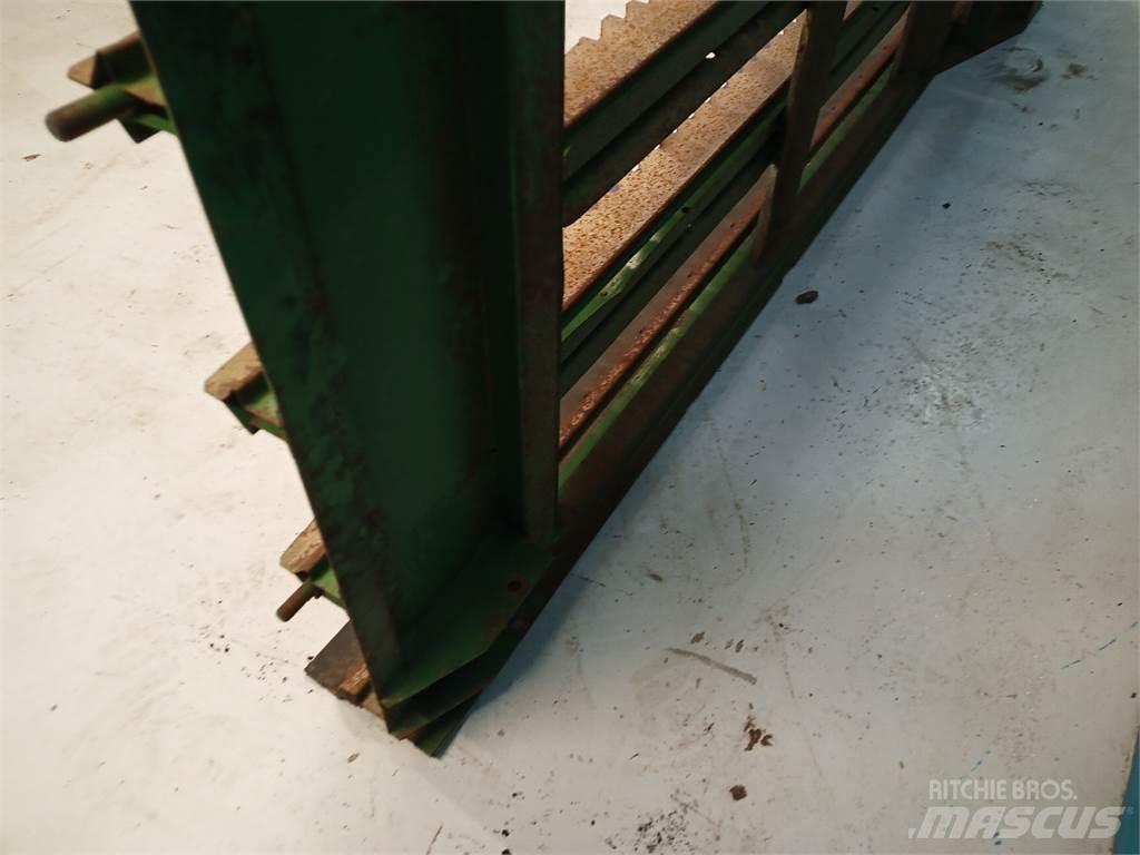 John Deere 2054 Liivapuisturid ja soolapuisturid