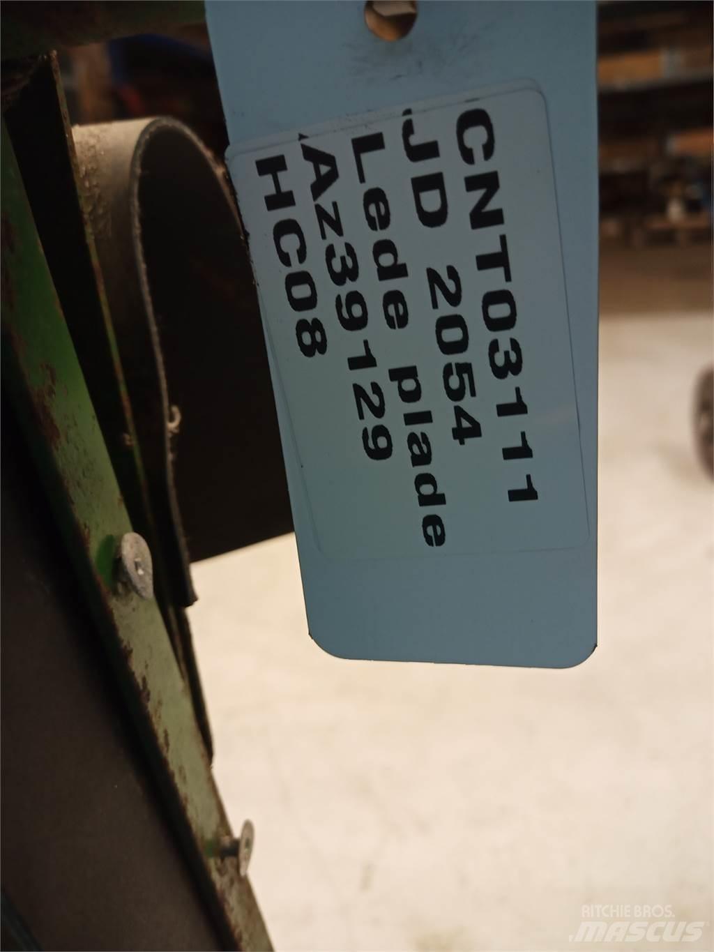 John Deere 2054 Lisavarustus ja komponendid