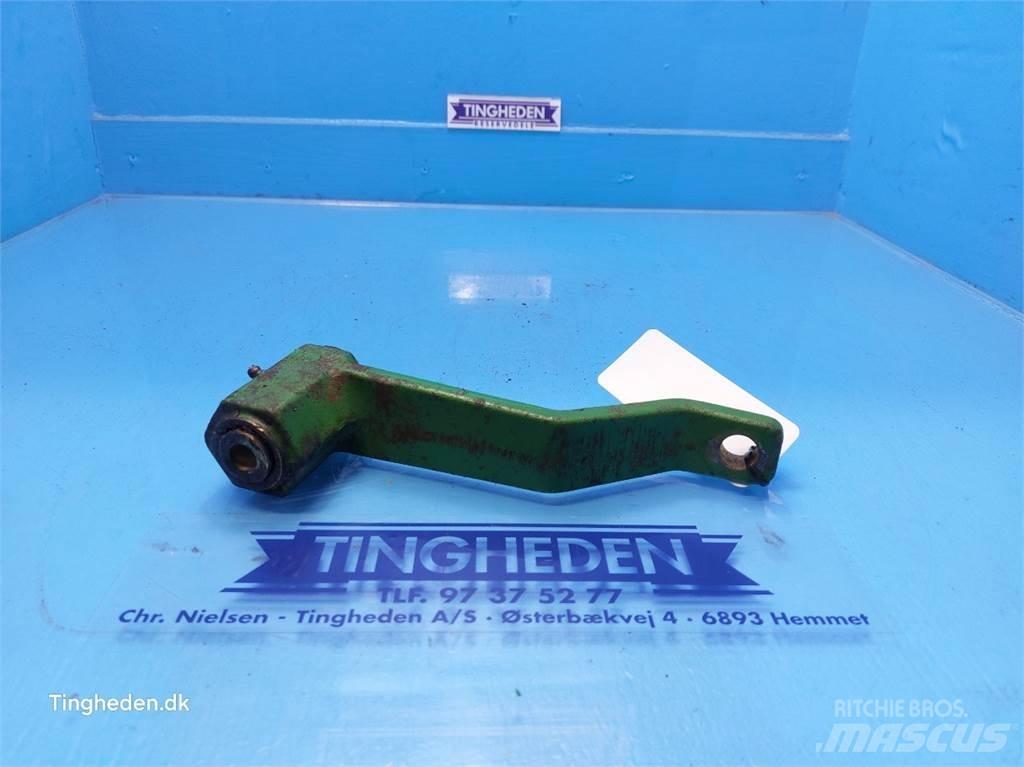 John Deere 2056 Lisavarustus ja komponendid