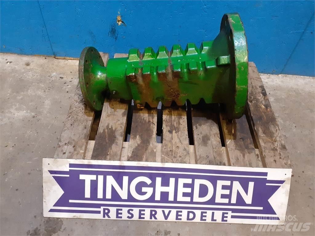 John Deere 2120 Muud traktoritarvikud