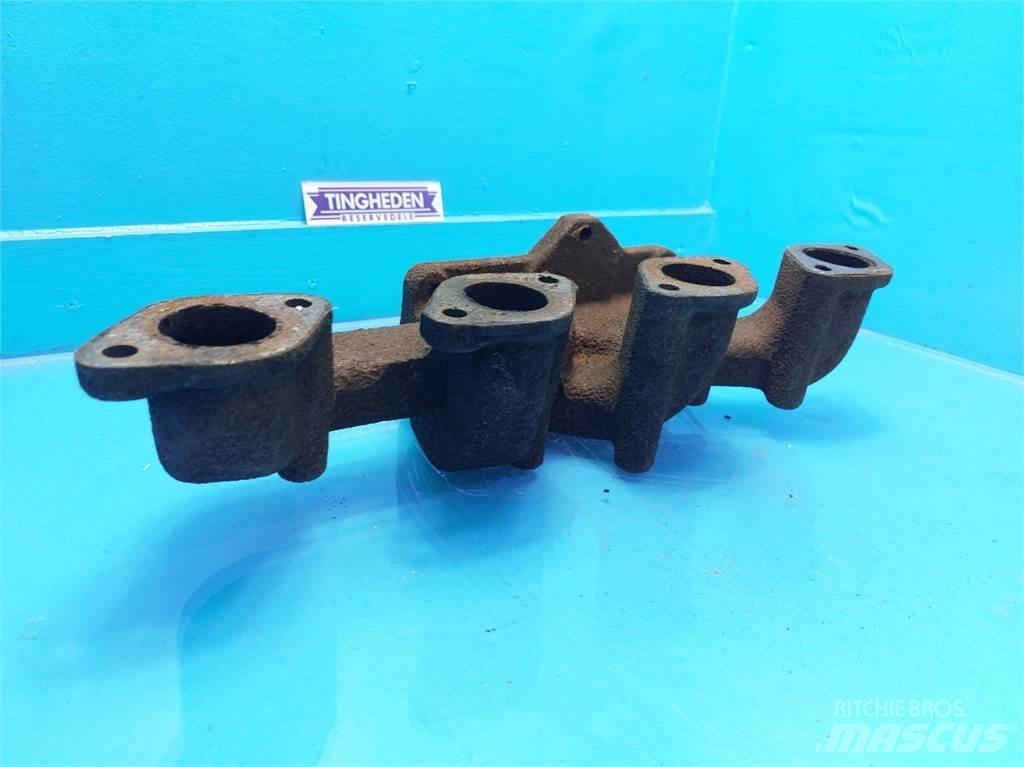 John Deere 2140 Mootorid