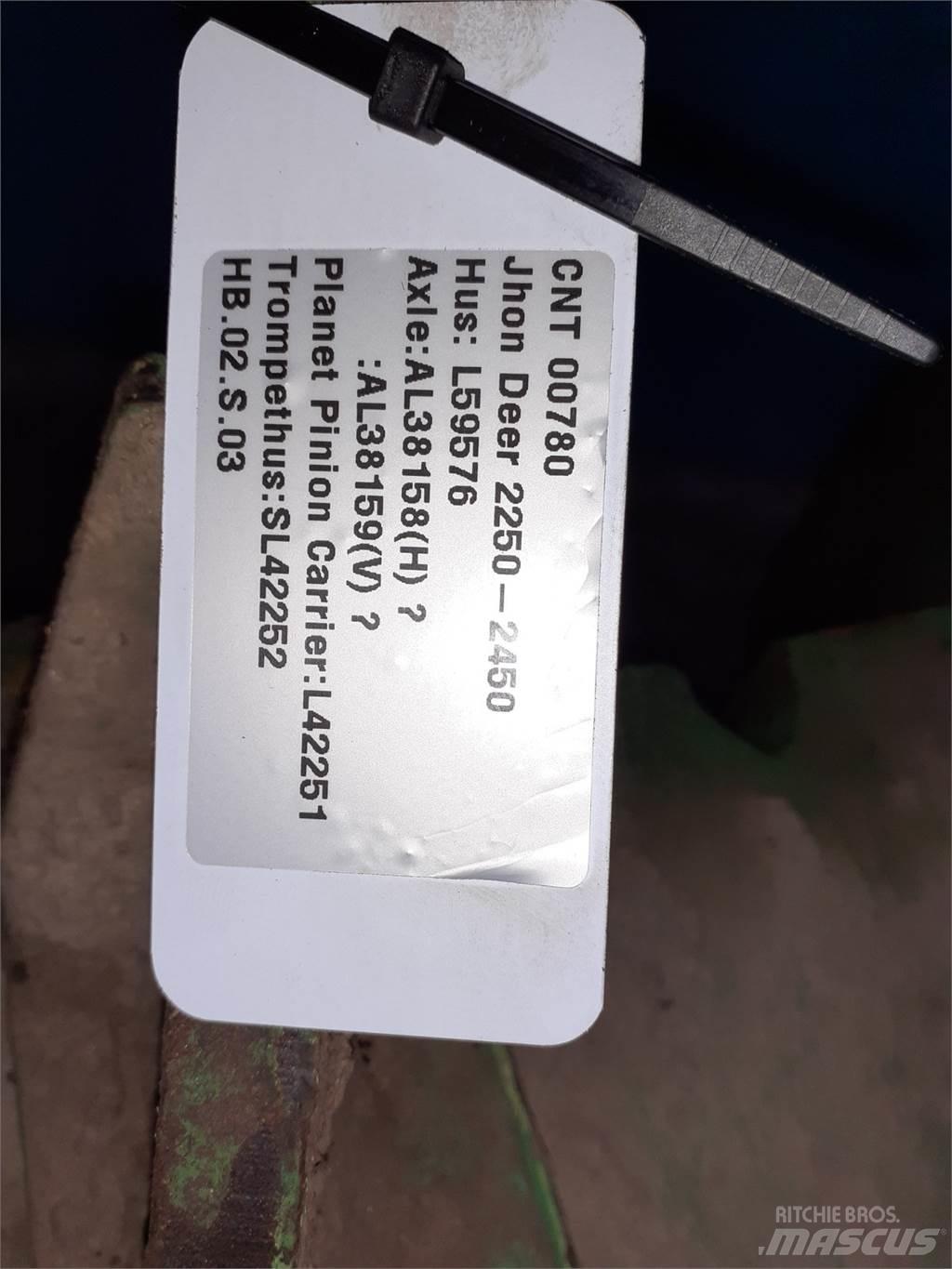 John Deere 2450 Muud traktoritarvikud