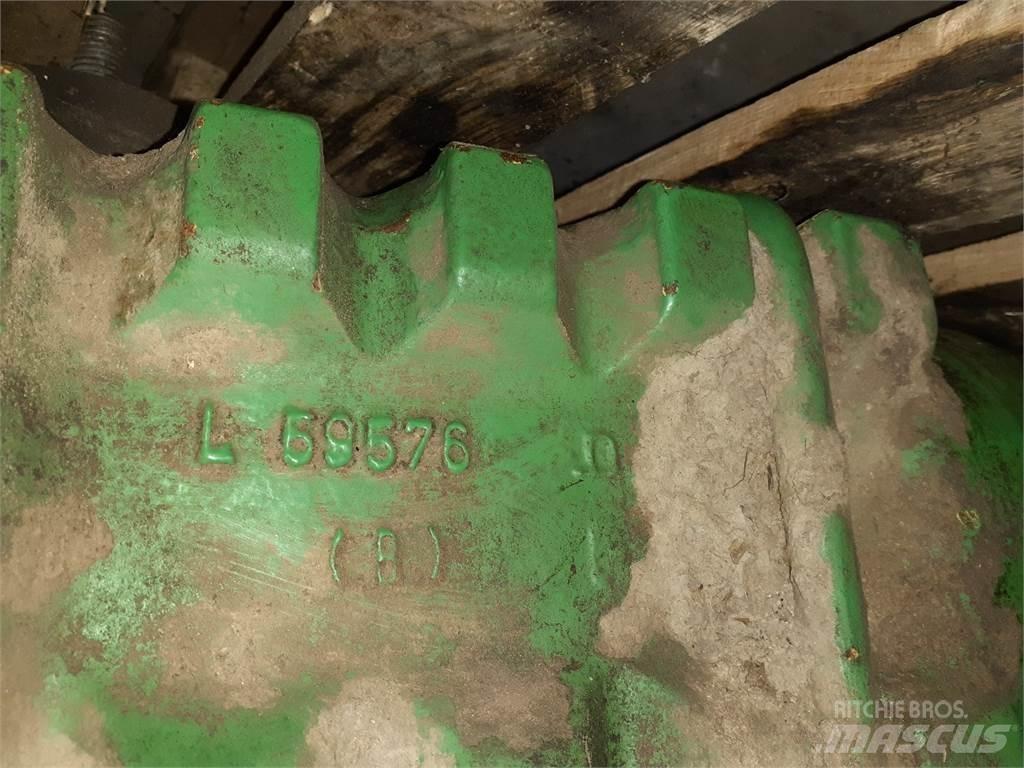 John Deere 2450 Muud traktoritarvikud