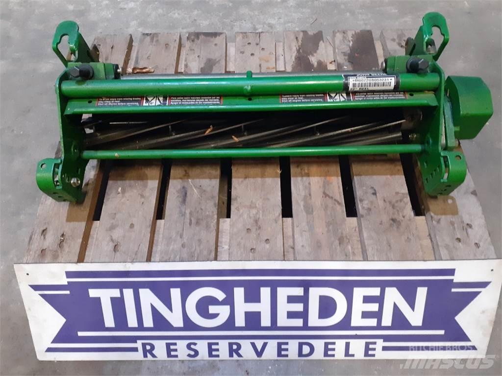 John Deere 2500 Robotniidukid