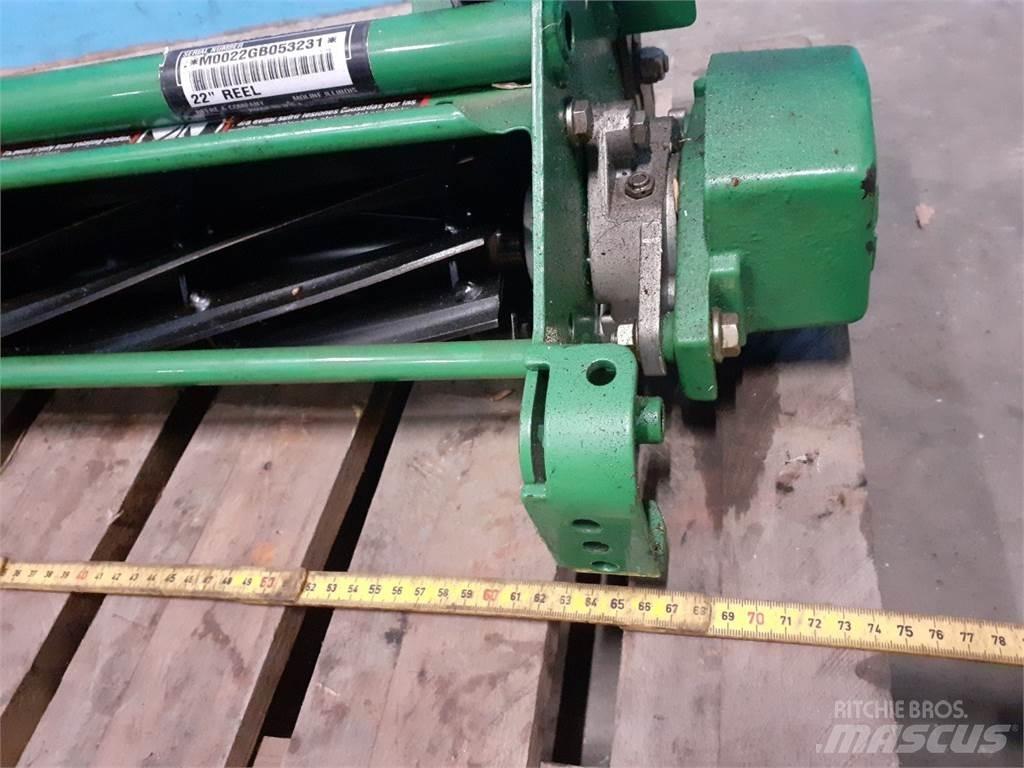 John Deere 2500 Robotniidukid