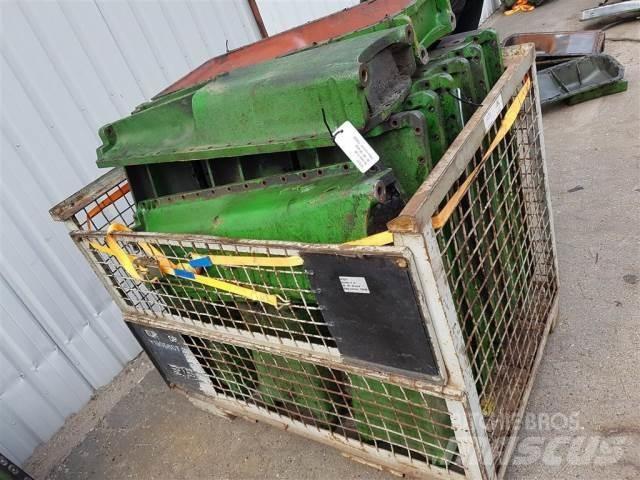 John Deere 3040 Mootorid