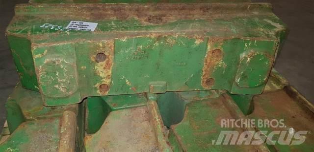 John Deere 3040 Esiraskused