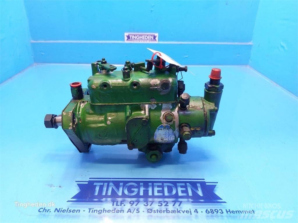 John Deere 3040 Mootorid