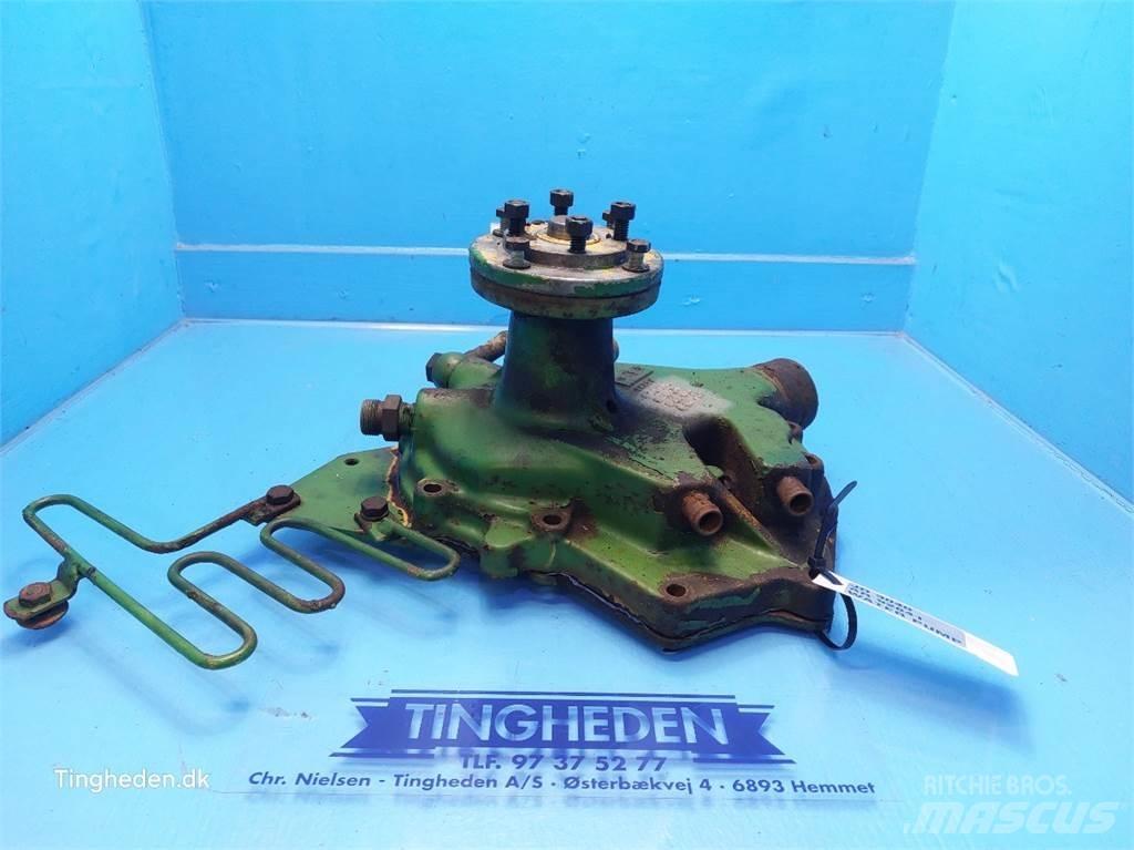 John Deere 3040 Mootorid