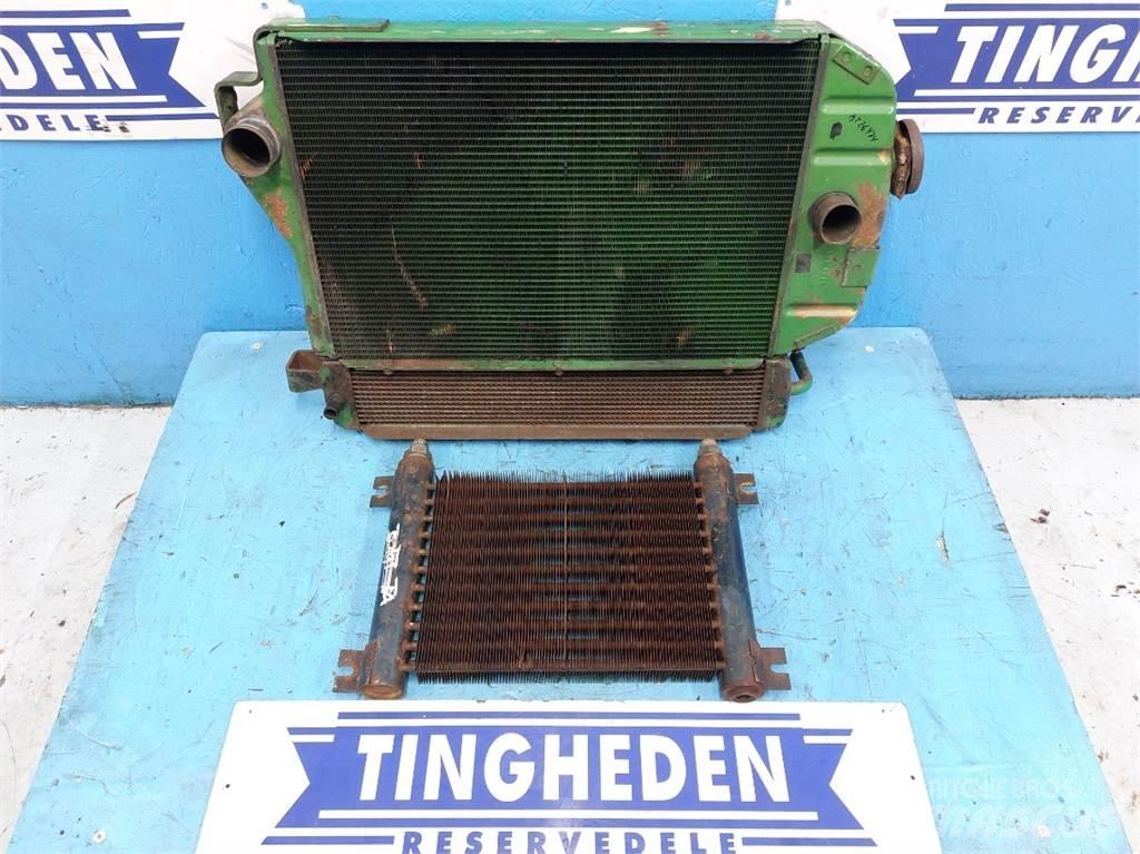 John Deere 3130 Radiaatorid
