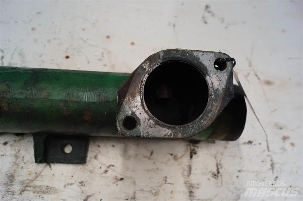 John Deere 3140 Mootorid