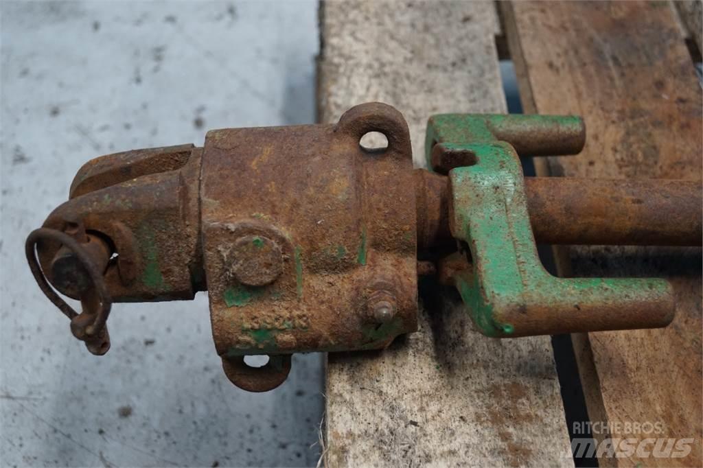 John Deere 3350 Muud traktoritarvikud