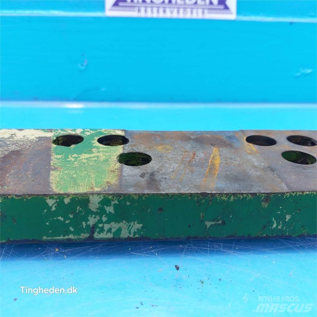 John Deere 3350 Muud traktoritarvikud