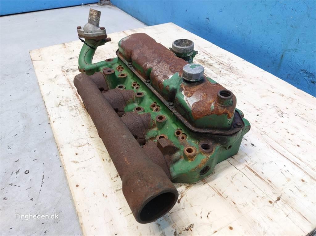 John Deere 4239 Mootorid
