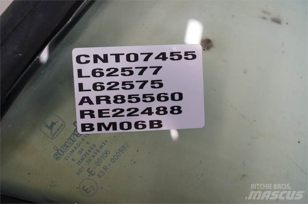John Deere 4240 kabiinid