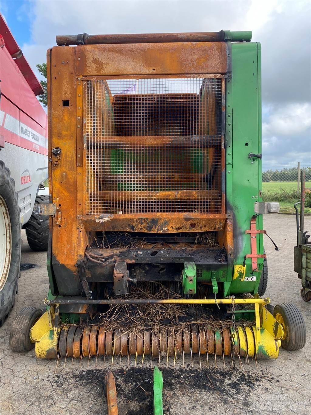 John Deere 590 Ruloonpressid