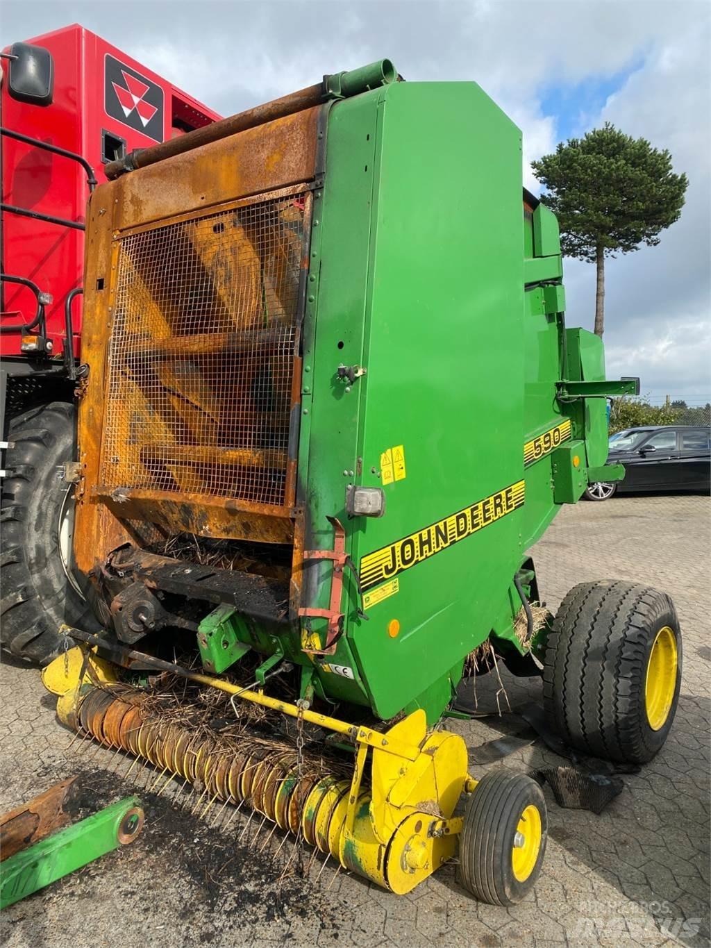 John Deere 590 Ruloonpressid