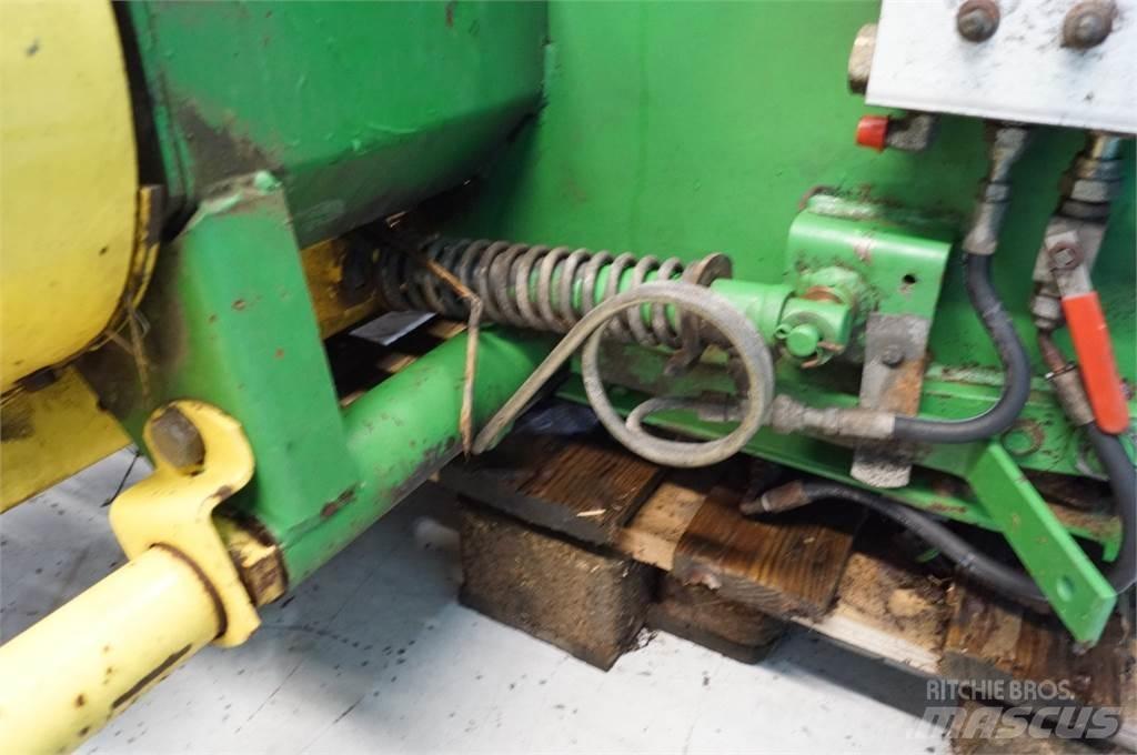 John Deere 590 Muud põllumajandusmasinad