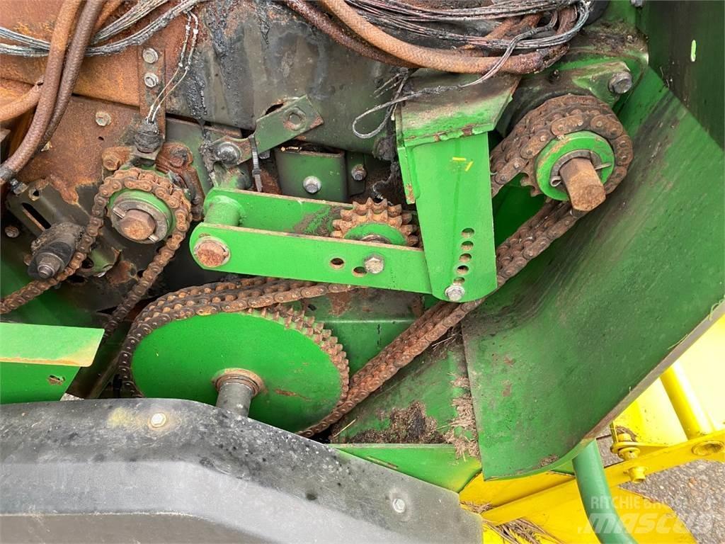 John Deere 592 Ruloonpressid