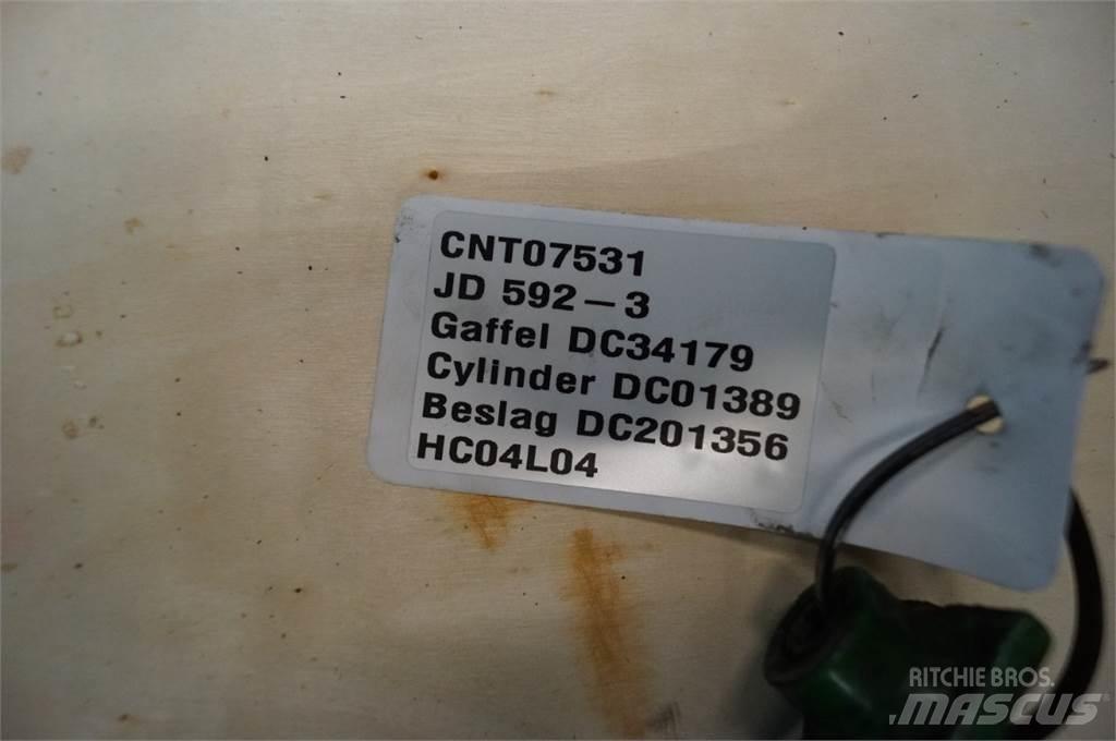 John Deere 592 Muu silokoristustehnika