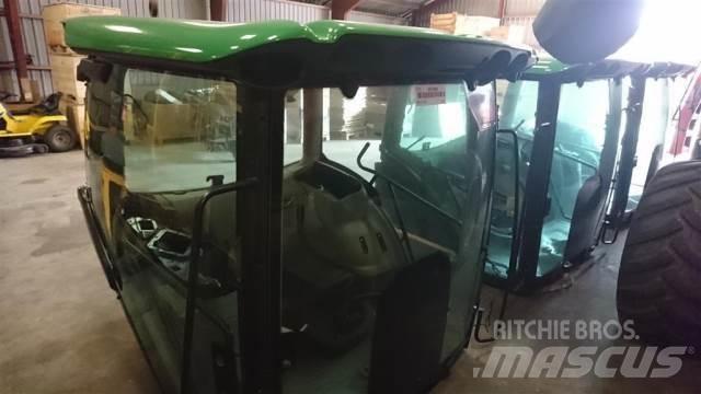 John Deere 6155 kabiinid