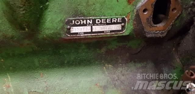 John Deere 6329 Mootorid