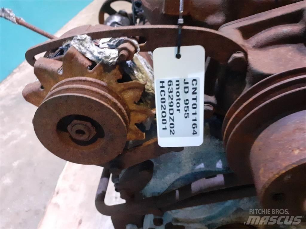 John Deere 6329 Mootorid