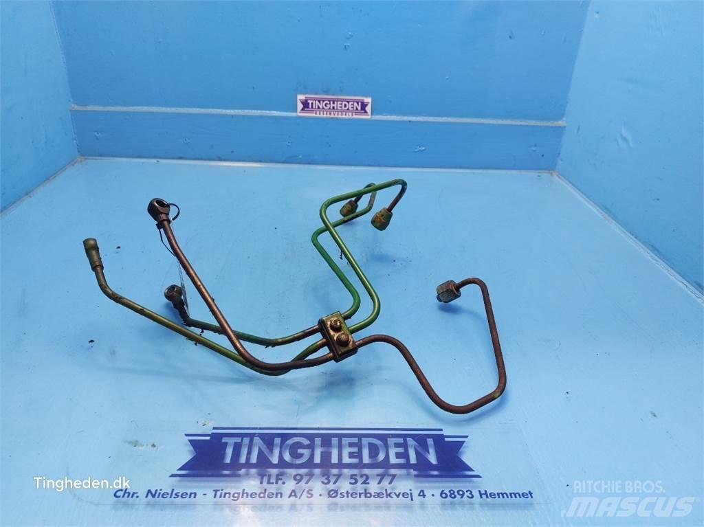 John Deere 6359 Mootorid