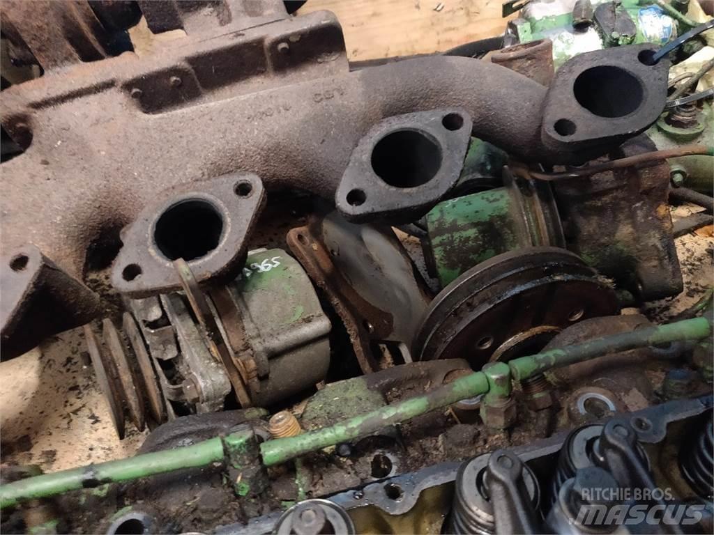 John Deere 6359T Mootorid