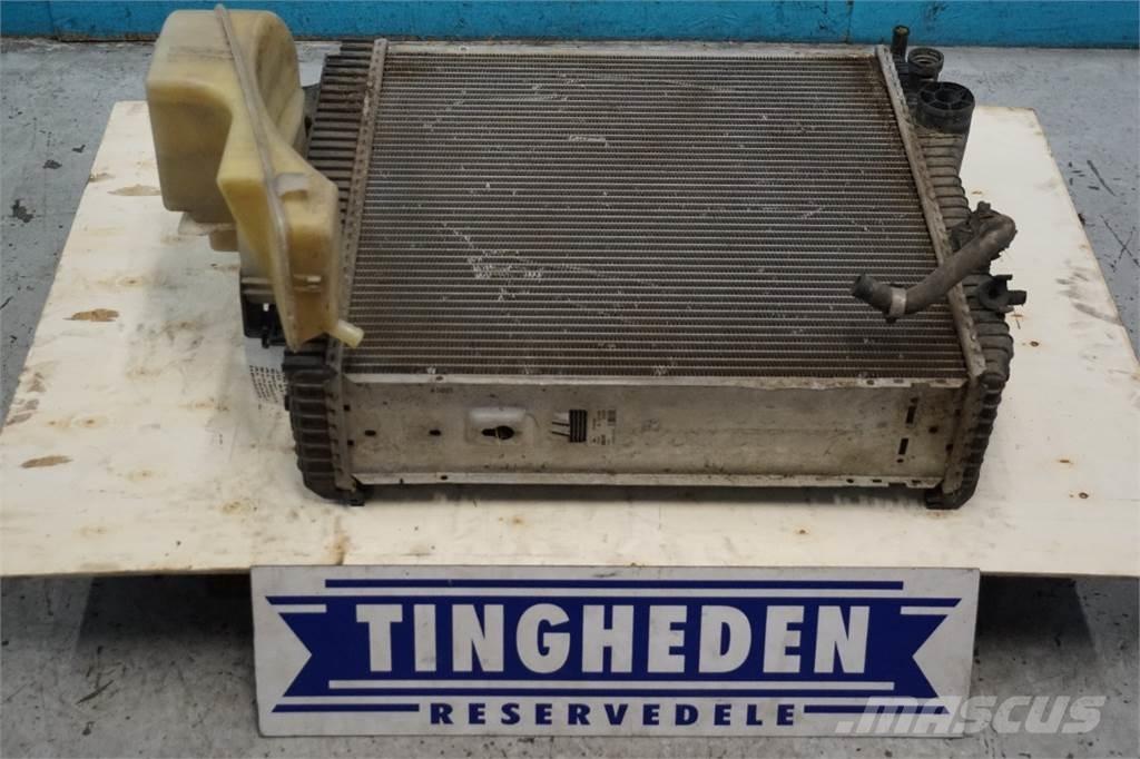 John Deere 6415 Radiaatorid