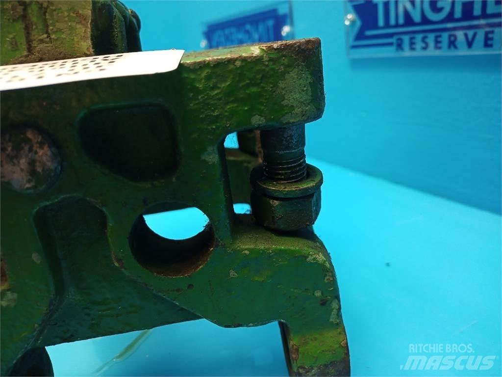 John Deere 710 Muud traktoritarvikud
