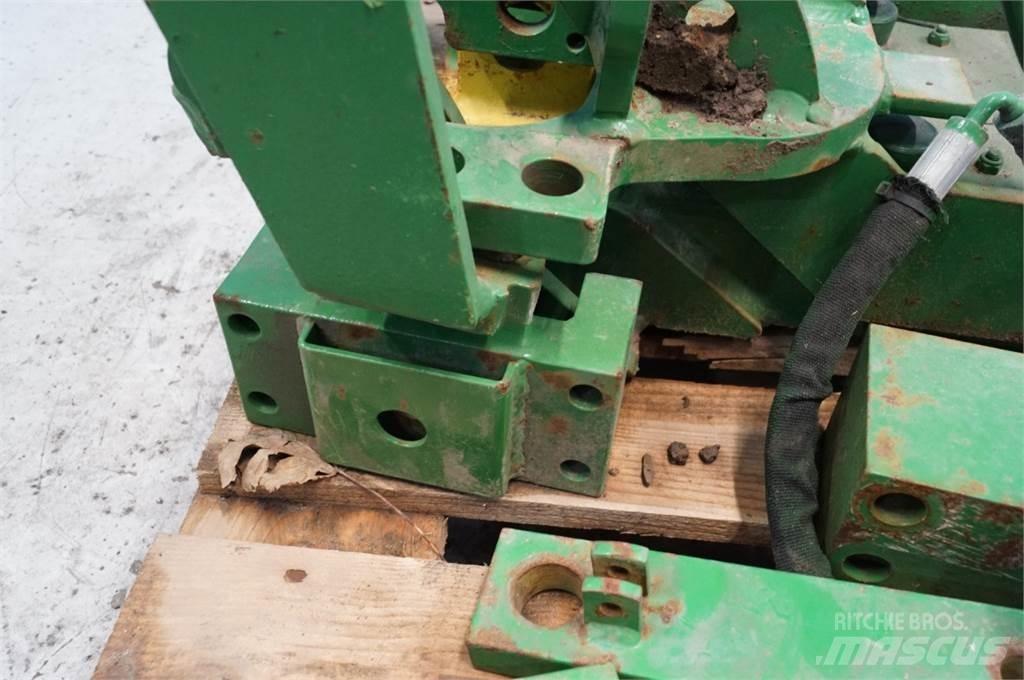 John Deere 8235R Muud traktoritarvikud