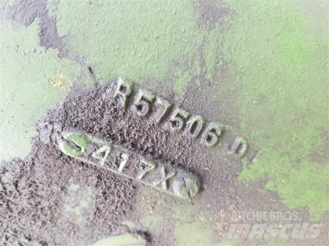 John Deere 8650 Mootorid