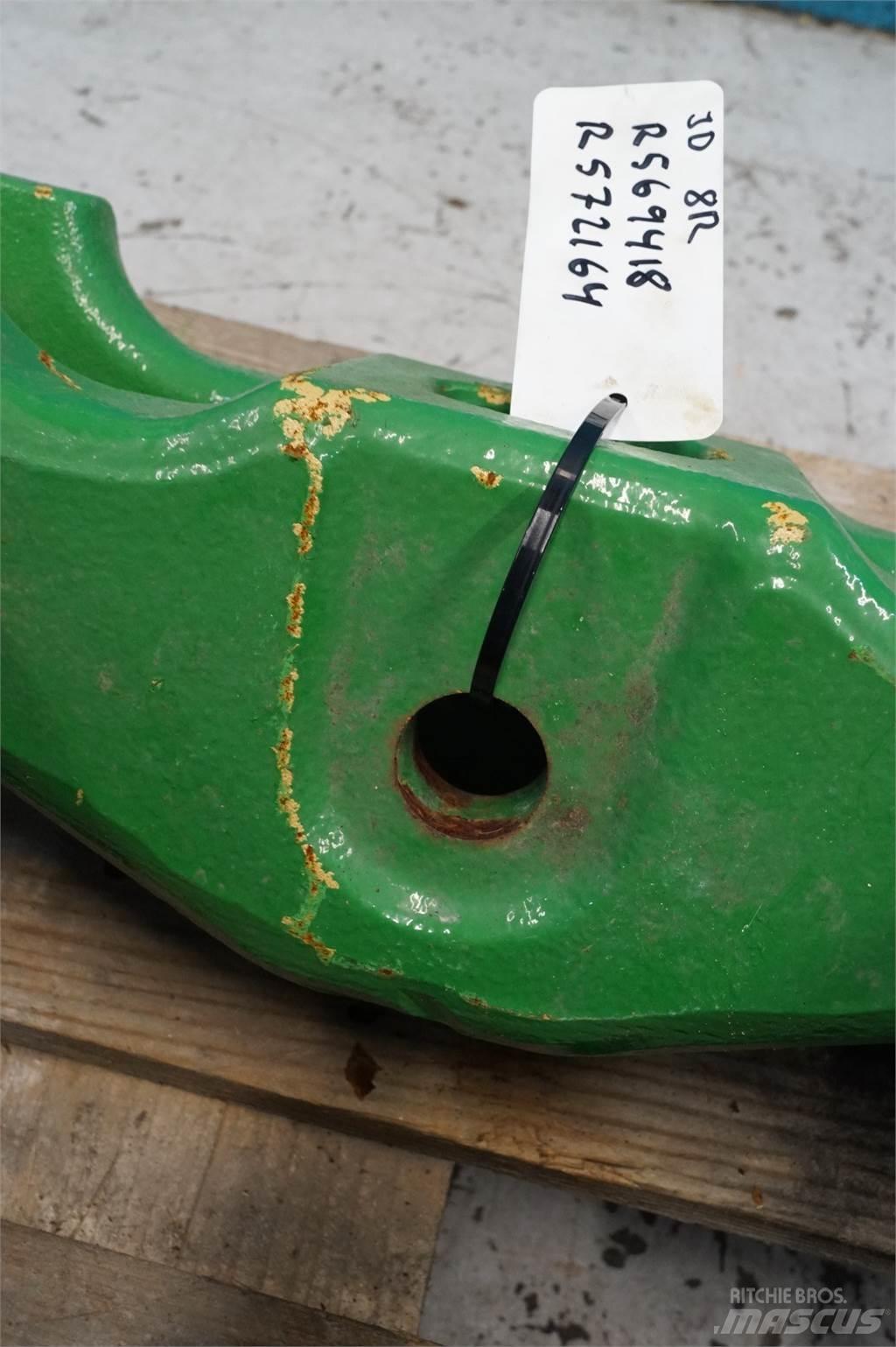John Deere 8R Esiraskused