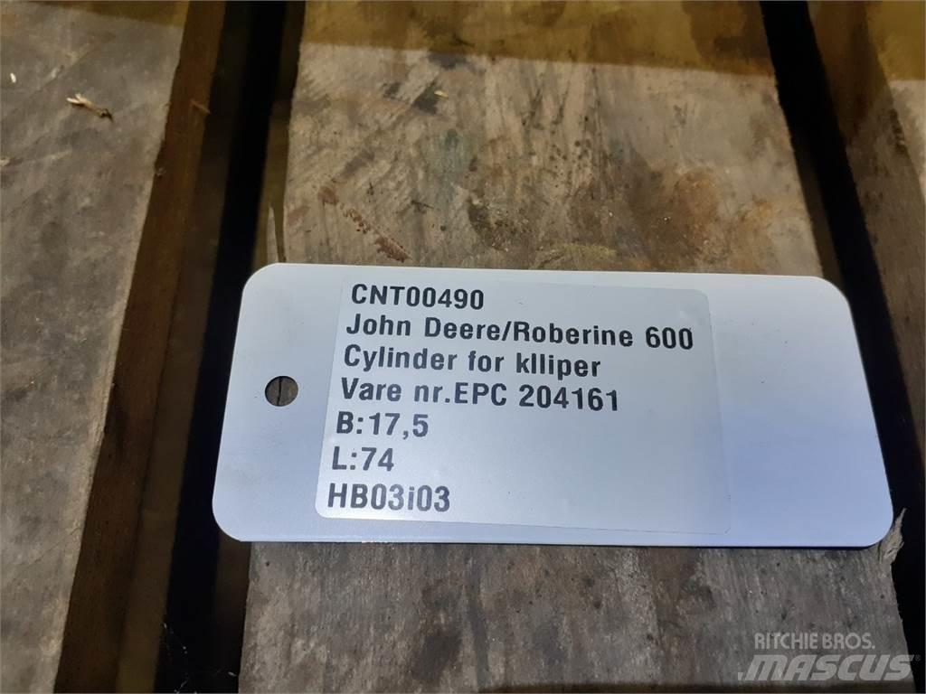 John Deere 900 Robotniidukid