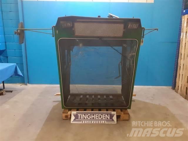 John Deere 955 kabiinid
