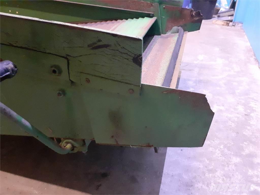 John Deere 955 Liivapuisturid ja soolapuisturid