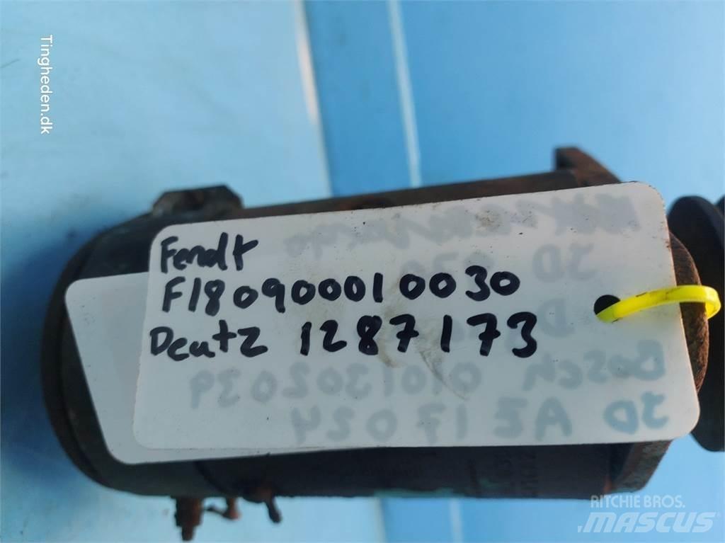 John Deere 970 Mootorid