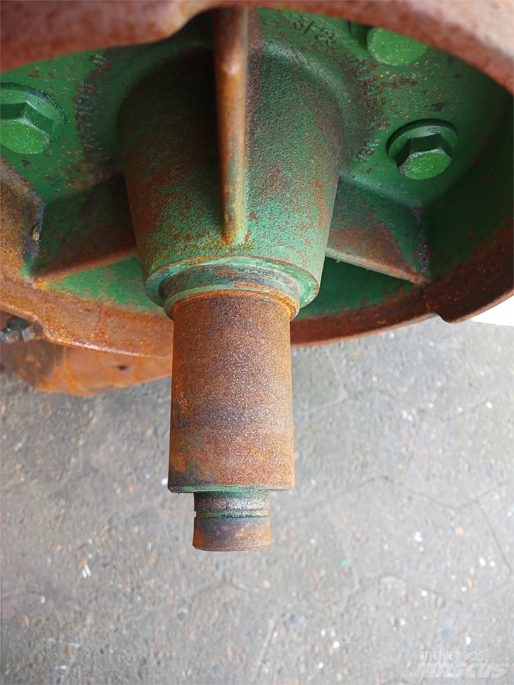 John Deere S670 Lisavarustus ja komponendid