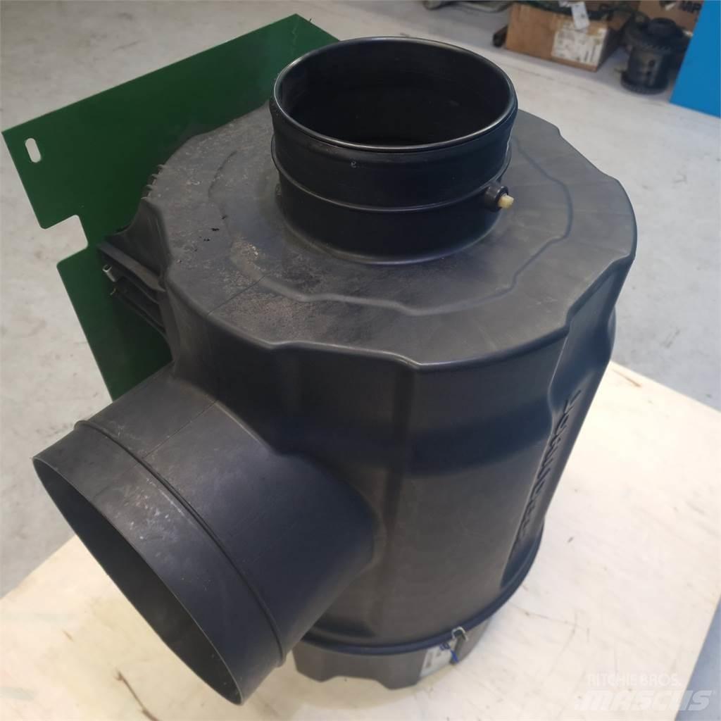 John Deere S670 Mootorid