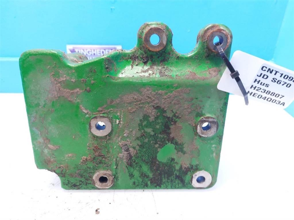 John Deere S670 Mootorid