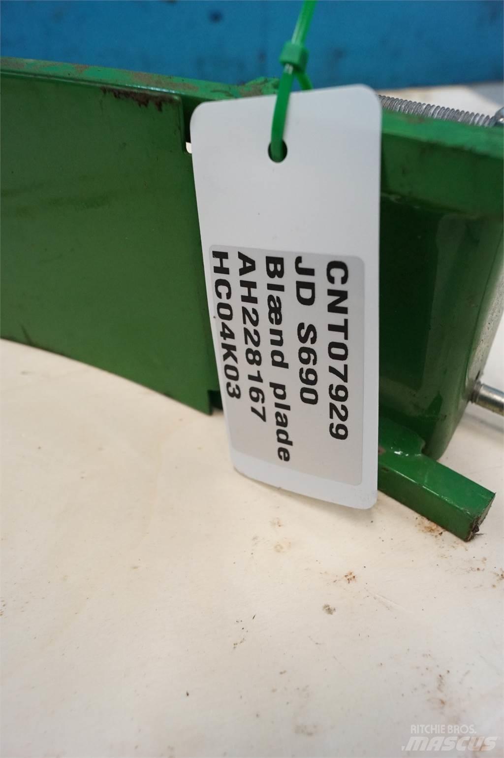 John Deere S690 Lisavarustus ja komponendid