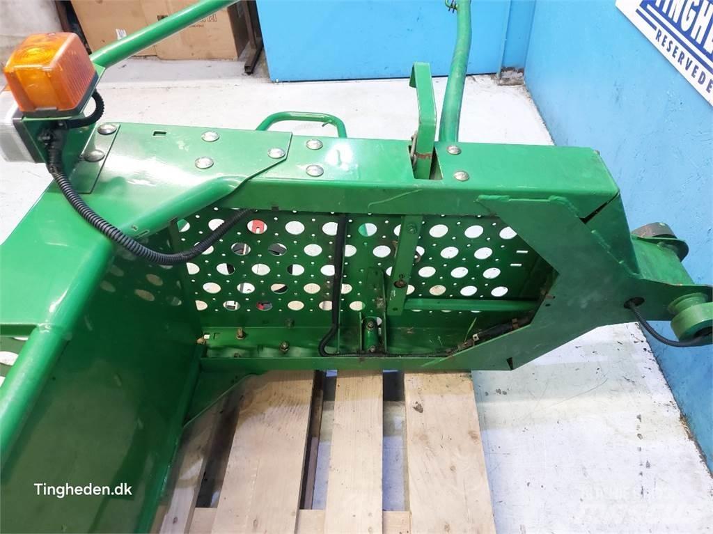 John Deere T660I kabiinid
