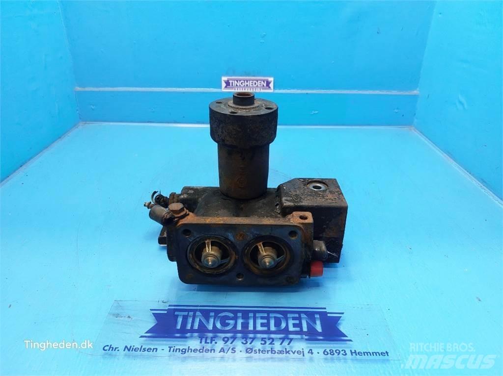 John Deere T660I Mootorid